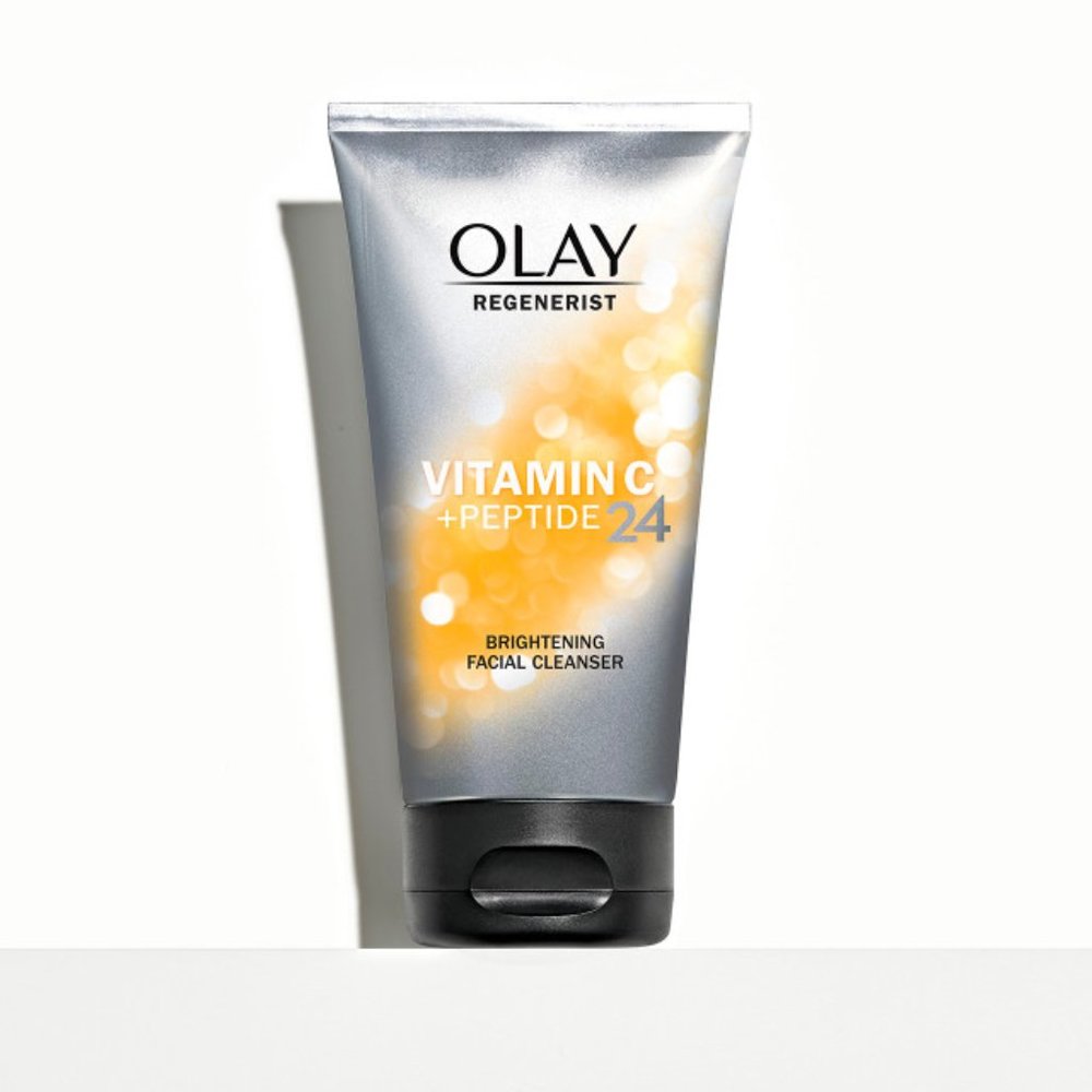 Olay Regenerist Vitamin C +Peptide24 Brightening Facial Cleanser (5.0 fl oz)